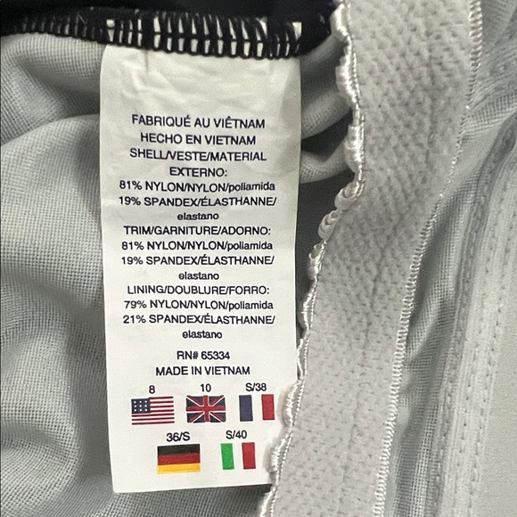 Reebok Black and White Striped One-Piece Swimsuit Size 8 - Picture 6 of 6